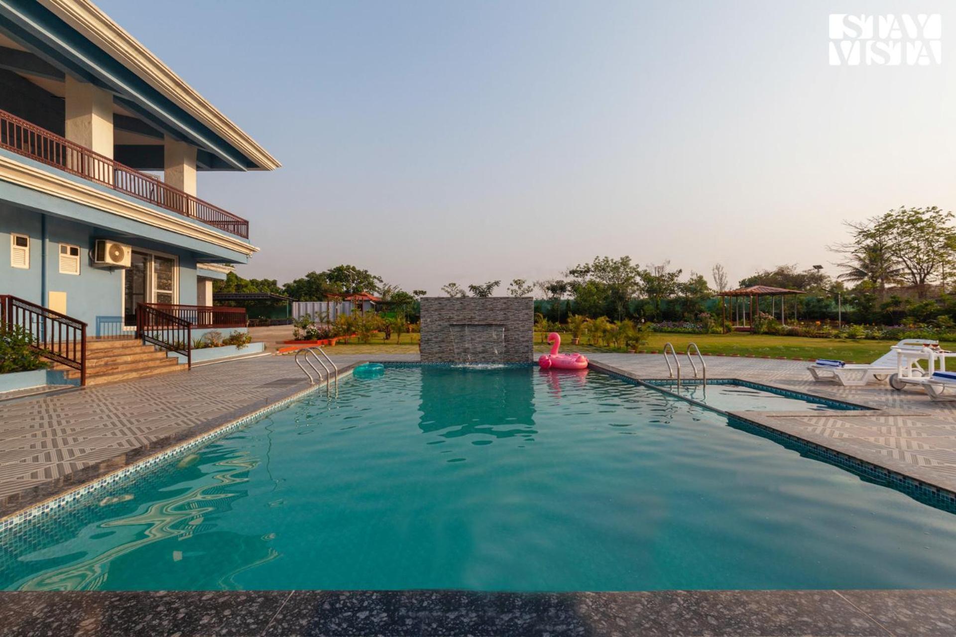 Stayvista'S Hillside Meadows - Mountainside Retreat With Farm View, Pool & Deck, Lawn & Gazebo Chinchavli Εξωτερικό φωτογραφία